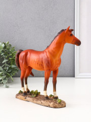 Фигурка «Гнедая лошадь в кузне» - Фото 4