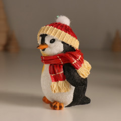 Фигурка «Хмурый пингвин в шапке с бомбошкой» - Фото 3