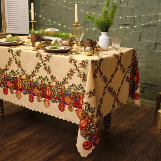 Скатерть «Ёлочные игрушки»