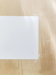 Мольберт для рисования напольный с дополнительной полкой и стаканами «Хлопушка» - Фото 6