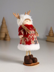 Кукла интерьерная текстильная «Малышка в вязаном платье в шапке с рожками» - Фото 1