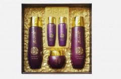 Омолаживающий набор для лица с женьшенем «Hoo Bin Red Ginseng Skin Care Set» - Фото 1