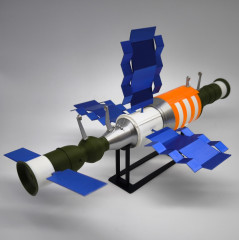Сборная модель космической станции «Салют-7» - Фото 6