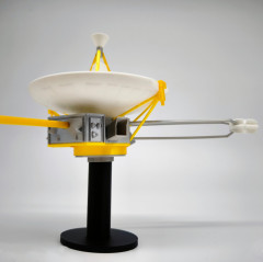 Сборная модель космического аппарата «Pioneer-10» - Фото 3