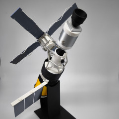 Сборная модель космической станции «Skylab» - Фото 1