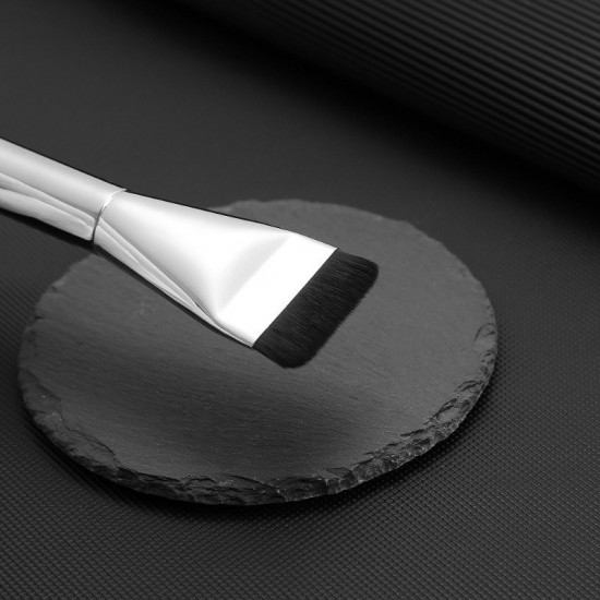 Плоская кисть для тонального крема