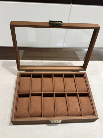 Шкатулка для часов и браслетов