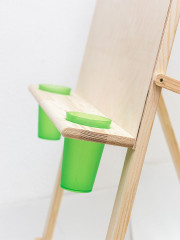 Мольберт для рисования детский напольный с дополнительной полкой и стаканами «Хлопушка» - Фото 4