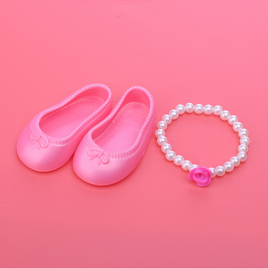 Кукла с аксессуарами «Оленька»