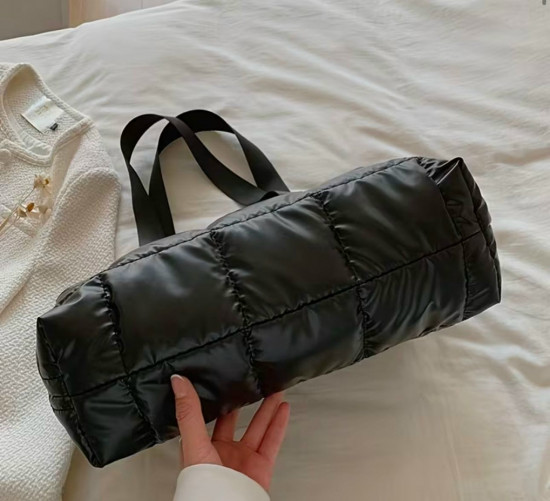 Сумка-шоппер стеганая женская