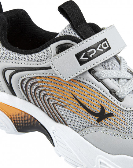 Кроссовки для девочек