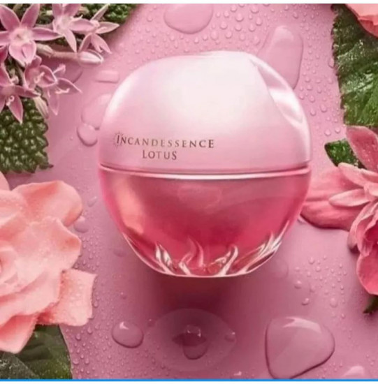 Парфюмированная вода «Incandessence Lotus»
