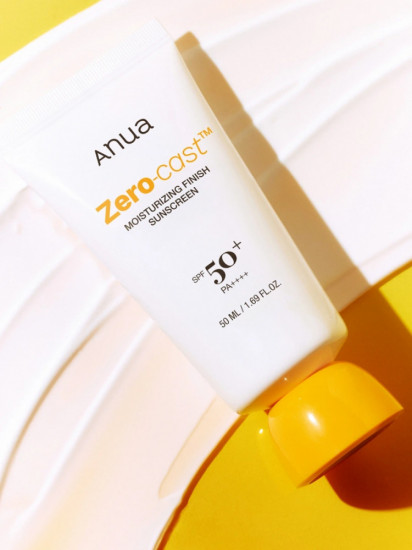 Солнцезащитный крем для лица SPF 50+ PA+++ «Zero-Cast Moisturizing Finish Sunscreen»