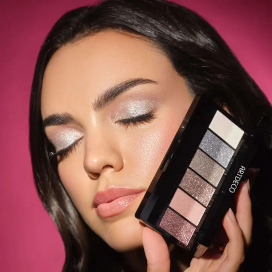 Палетка теней для век «Glittery Eyeshadow Palette», оттенок 5 Glitter Goddess