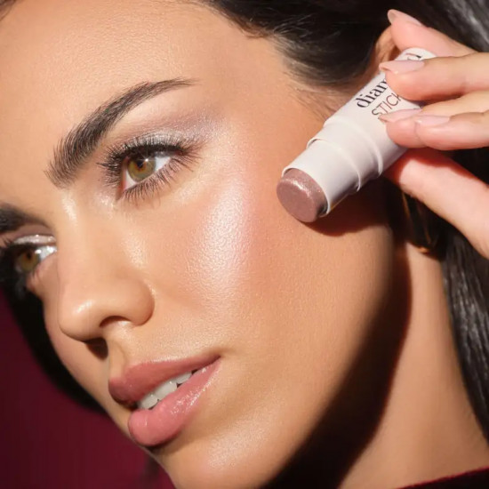 Стик-хайлайтер для лица «Diamond Stick», оттенок 2 Rare Diamond