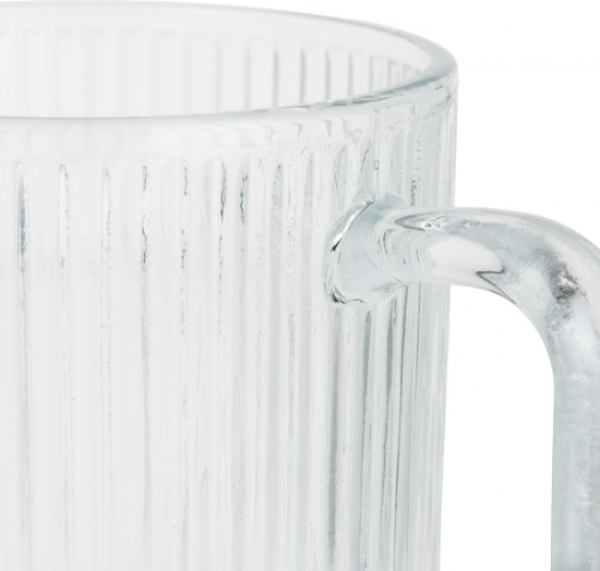 Кружка с рельефным узором