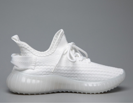 Кроссовки женские