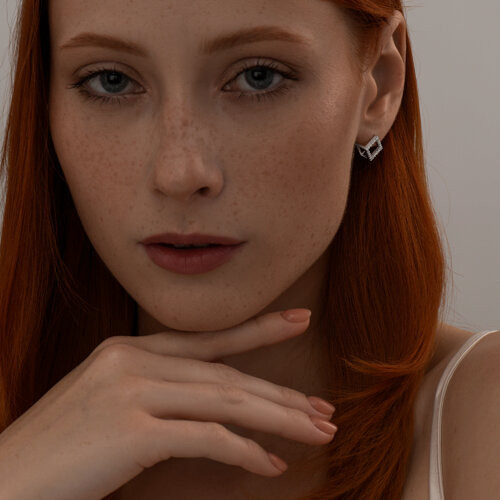 Серьги из серебра с фианитами