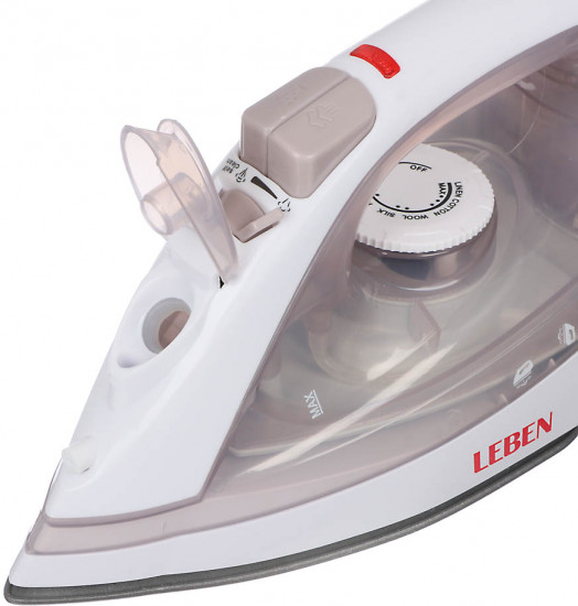 Утюг с отпаривателем