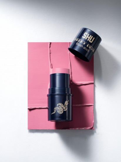 Румяна в стике «Cheeky Devil», тон 357