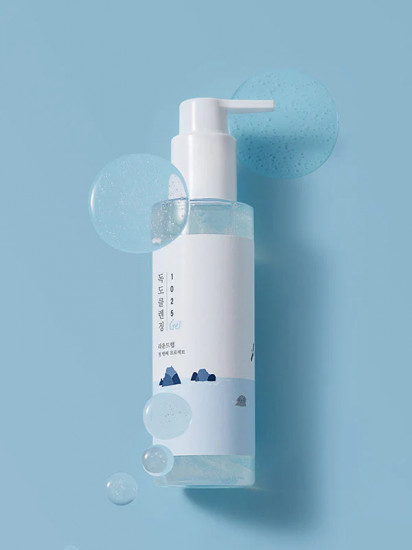 Мягкий гель для умывания с морской водой «1025 Dokdo Cleansing Gel»