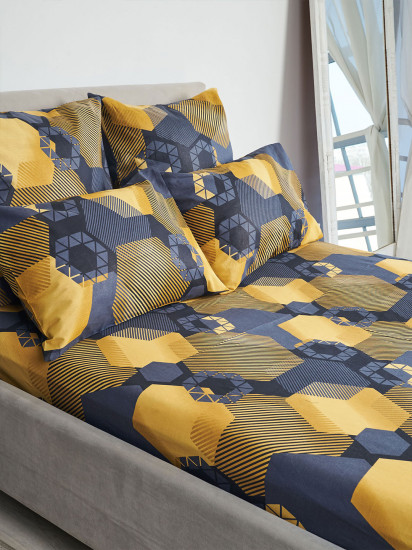 Простыня на резинке «Золотые шестигранники»