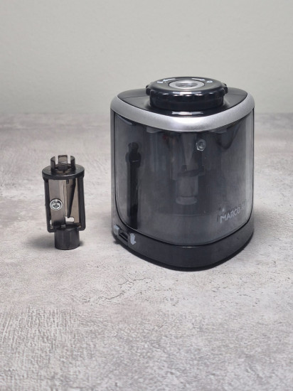 Электрическая точилка для карандашей