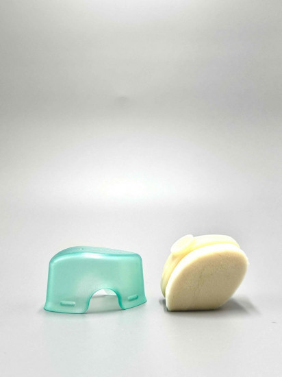 Кисть-кабуки с крышкой «Green»