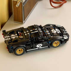 Конструктор Technic 42223 Гоночный автомобиль Ford GT40 MKII 1966 г. 1966 Ford GT40 MKII Race Car - Фото 4