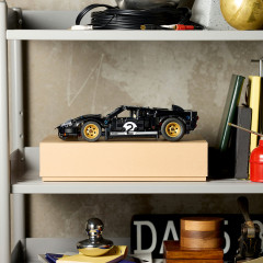 Конструктор Technic 42223 Гоночный автомобиль Ford GT40 MKII 1966 г. 1966 Ford GT40 MKII Race Car - Фото 7