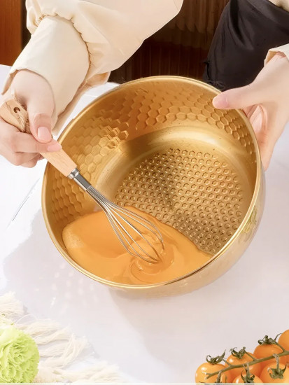 Комплект из мисок и менажницы