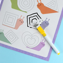 Многоразовые прописи с картинками и заданиями с маркером в комплекте «Цифры и счет» - Фото 5