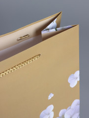 Пакет подарочный «Пчёлка на гортензии» - Фото 4