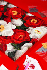 Алмазная мозаика «Красные и белые пионы» - Фото 19