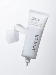 Солнцезащитная сыворотка с транексамовой кислотой, мелатонином и глутатионом SPF50 + - Фото 1