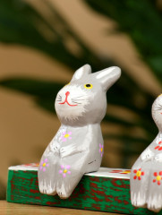 Сувенир «Зайки на скамейке» - Фото 4