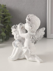 Фигурка «Ангелочки вплетают венок в волосы с сердцем» - Фото 4