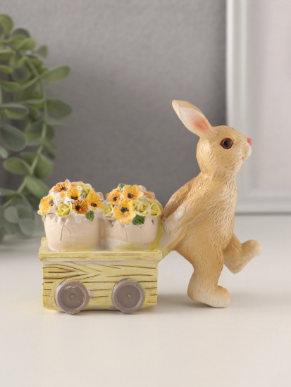 Фигурка «Зайчик везёт цветочные горшки на тележке»