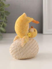 Фигурка «Цыплёнок на яйце: йога» - Фото 2