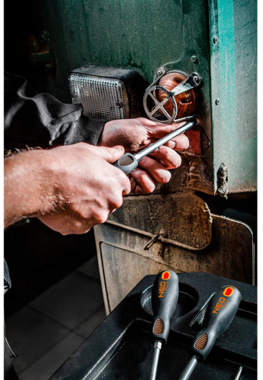 Отвертка крестовая 04-034