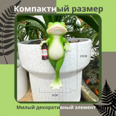 Декоративная фигурка «Лягушка с бутылкой» - Фото 3