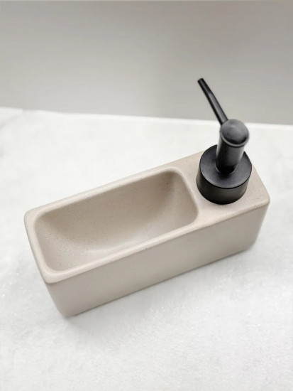 Дозатор для моющего средства на кухню с губкой