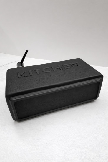 Дозатор для моющего средства на кухню с губкой