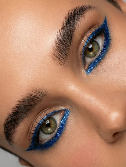 Карандаш для глаз с шиммером «Smoky eyes 2 в 1», оттенок 02 Dazzling blue