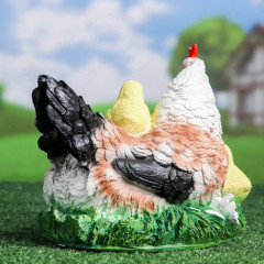 Садовая фигура из полистоуна «Курица Наседка» - Фото 6