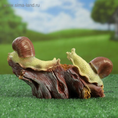 Садовая фигура-кормушка из полистоуна «Улитки» - Фото 5