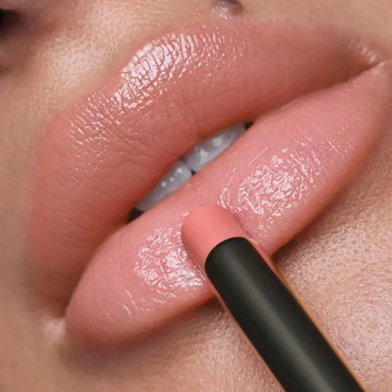 Помада для губ «Lip Shine Stylo», тон 50 Day Out