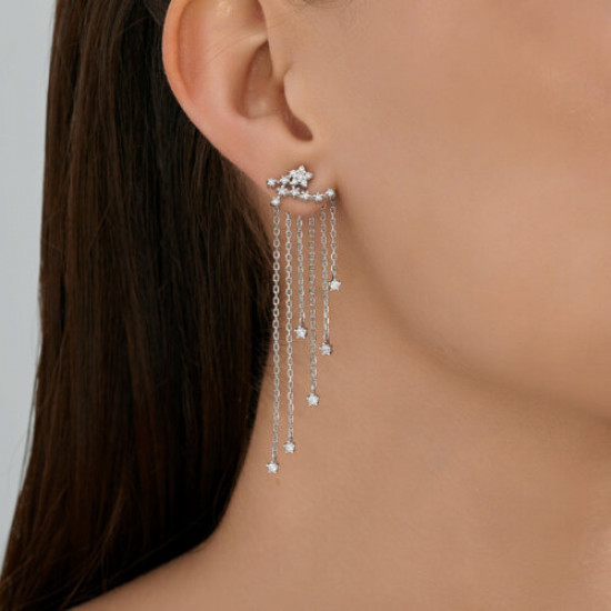 Серьга из серебра с фианитами