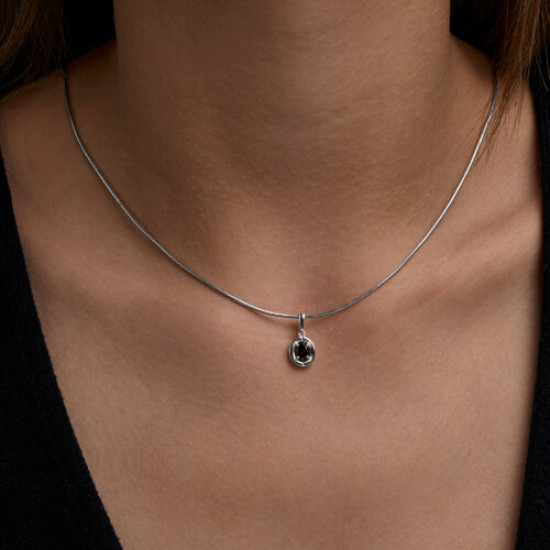 Подвеска из серебра с гранатом