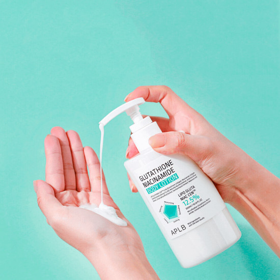 Осветляющий антиоксидантный лосьон для тела «Glutathione Niacinamide Body Lotion»